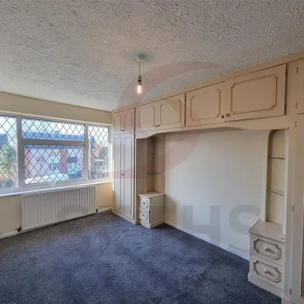 Rent this 3 bed apartment on Kent Drive in Oadby, LE2 4PP