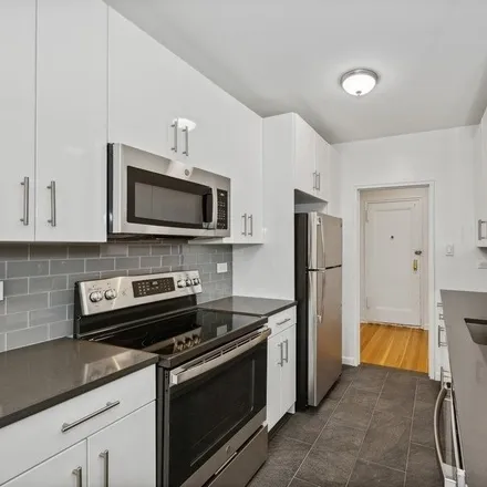 Buy this 2 bed condo on 162-01 Powells Cove Boulevard in New York, NY 11357
