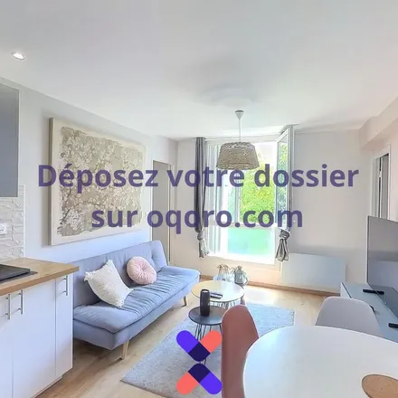 Rent this 4 bed apartment on 137 Avenue de la Libération in 33110 Le Bouscat, France