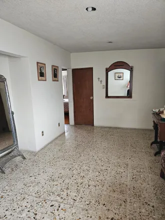 Rent this studio house on Calle Martín Alonso Pinzón in 50120 Toluca, MEX