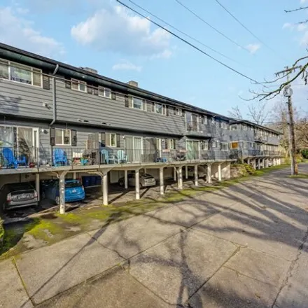 Buy this 2 bed condo on 1304 Northeast 19th Avenue in Portland, OR 97232