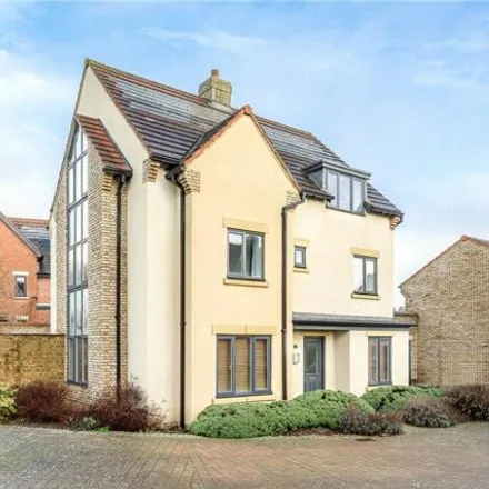 Buy this 5 bed house on 3 Mill Street in Hunsbury Grange, NN5 4DH