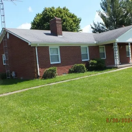 Buy this 3 bed house on Wilmore Road in Nicholasville, KY 40356