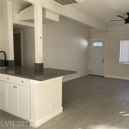 Image 5 - 2305 Pardee Place, Las Vegas, NV 89104, USA - Duplex for rent