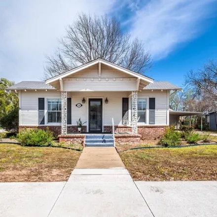 Buy this 2 bed house on 200 East 6th Street in Coleman, TX 76834