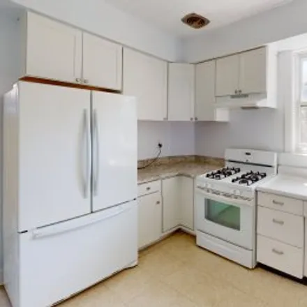Buy this 4 bed apartment on 7623 North Rogers Avenue in Far North Side, Chicago