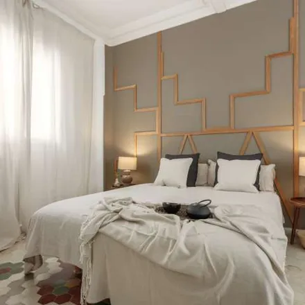 Rent this 2 bed apartment on Moto Urban in Calle de Rodríguez San Pedro, 13