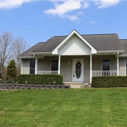 Buy this 2 bed house on 6 Owl Hollow Road in Hillsview, Ligonier Township