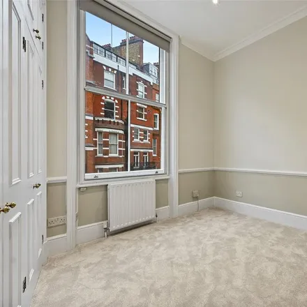 Image 7 - 61 Egerton Gardens, London, SW3 2BY, United Kingdom - Apartment for rent