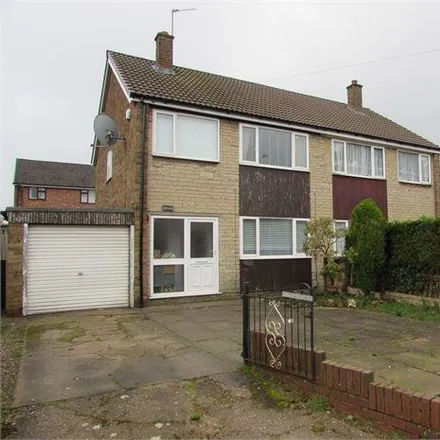 Rent this 3 bed duplex on Doncaster Road in Conisbrough, DN12 3AL