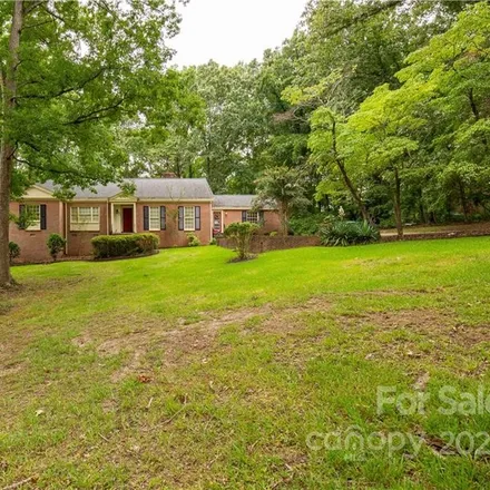 Image 3 - 913 Forest Drive, Lancaster, SC 29720, USA - House for sale
