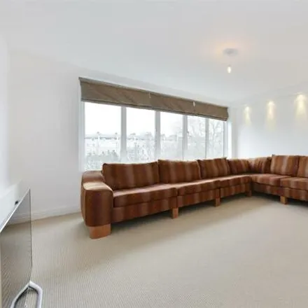 Image 3 - Campbell Court, 1-7 Queen's Gate Gardens, London, SW7 4PB, United Kingdom - Apartment for sale