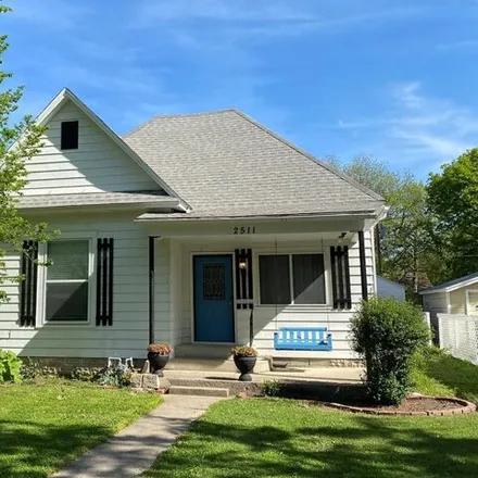 Buy this 2 bed house on 2531 Clark Avenue in Parsons, KS 67357