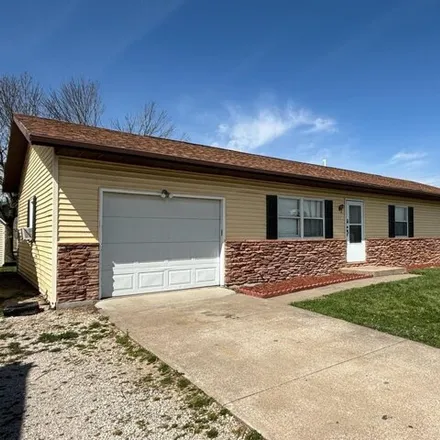 Buy this 3 bed house on 1091 East Cleveland Street in Monroe City, MO 63456
