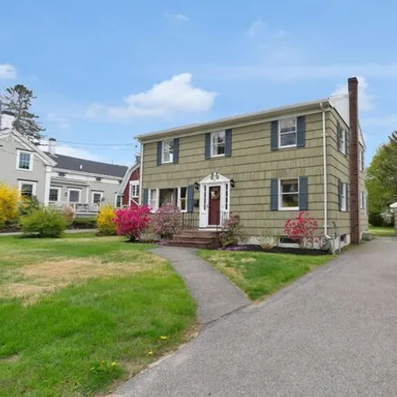 Buy this 5 bed house on 449 Ocean Street in South Portland, ME 04106