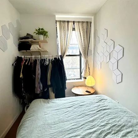 Image 2 - 270 East 78th Street, New York, NY 10075, USA - Room for rent