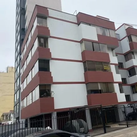 Buy this studio apartment on Clínica Odontomédica Galla in Avenida San Borja Sur 325, San Borja