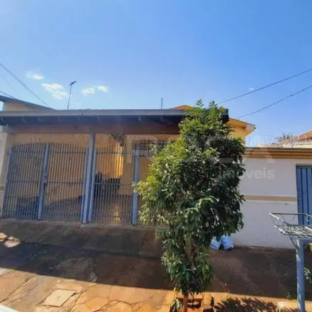 Buy this 2 bed house on Rua Doutor João de Oliveira in Vila Carmem, São Carlos - SP
