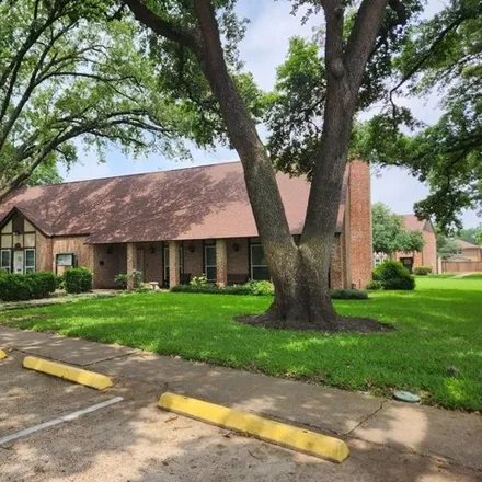 Buy this 3 bed house on Emnora Lane in Houston, TX 77043