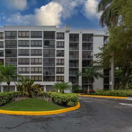 Buy this 2 bed condo on unnamed road in Palm Beach County, FL