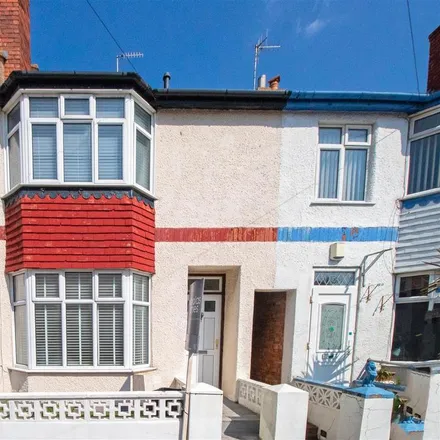Rent this 2 bed townhouse on Milnthorpe Road in Portslade by Sea, BN3 5HT