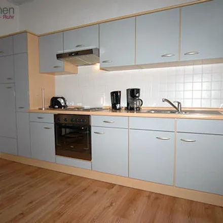 Rent this 4 bed apartment on Theodor-Heuss-Straße 15 in 45699 Herten, Germany