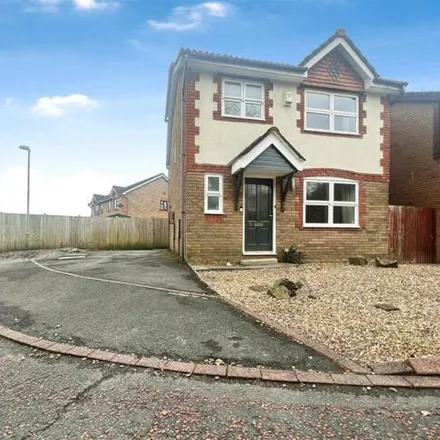 Buy this 3 bed house on Redsands Drive in Preston, PR2 9AH