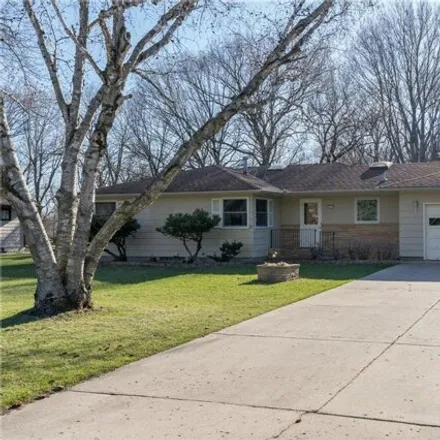 Buy this 3 bed house on 2031 Roe Crest Drive in Riverbend Estates, North Mankato
