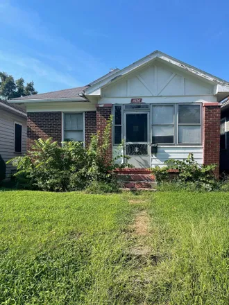 Buy this 2 bed house on 1636 East Indiana Street in Evansville, IN 47711