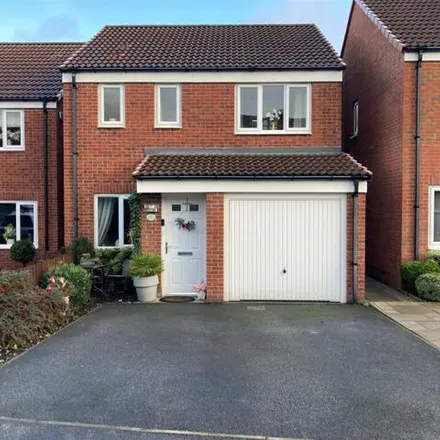 Buy this 3 bed house on Allerton View in Thornton, BD13 3AG
