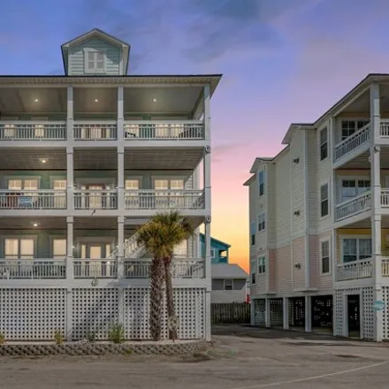 Buy this 4 bed condo on 132 Clam Shell Lane in Carolina Beach, NC 28428