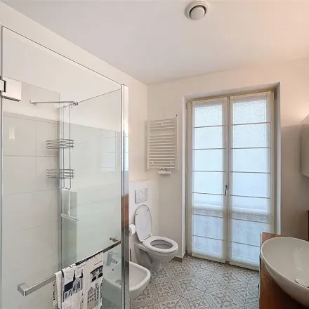 Rent this 2 bed apartment on Rue de l'Écuyer - Schildknaapsstraat 45 in 1000 Brussels, Belgium