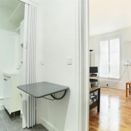 Image 5 - 75 Rue Dulong, 75017 Paris, France - Apartment for rent