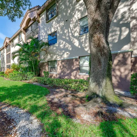 Buy this 3 bed condo on 4250 Northwest 30th Street in Coconut Creek, FL 33066