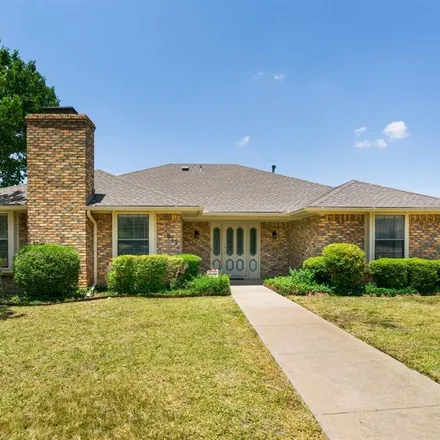Buy this 3 bed house on 613 Hidden Brooke Drive in DeSoto, TX 75115
