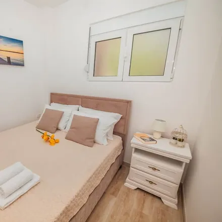 Rent this 1 bed apartment on 85340 Herceg Novi