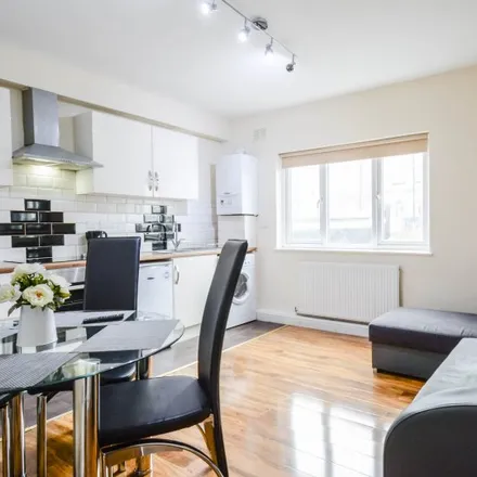 Rent this 3 bed apartment on Adpar Car Park in Adpar Street, London