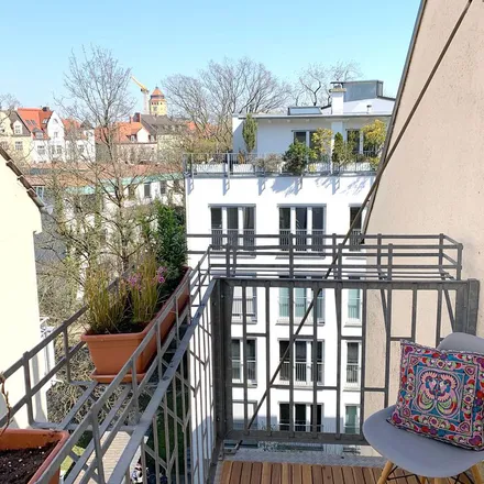 Rent this 2 bed apartment on Viktoriastraße 6 in 80803 Munich, Germany