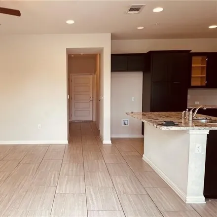 Image 9 - 6814 East Riverside Drive, Austin, TX 78741, USA - Condo for rent