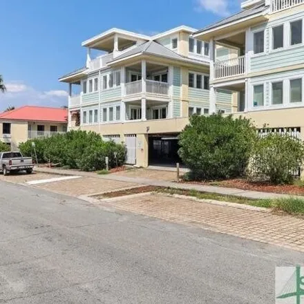 Buy this 2 bed condo on 200 15th Street in Tybee Island, Chatham County