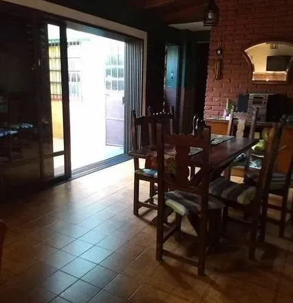 Buy this 4 bed house on Brasil 2504 in Centro de Integración Territorial Riberas del Paraná, 3300 Posadas