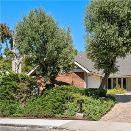 Buy this 5 bed house on 4054 Pulido Court in Calabasas, CA 91302