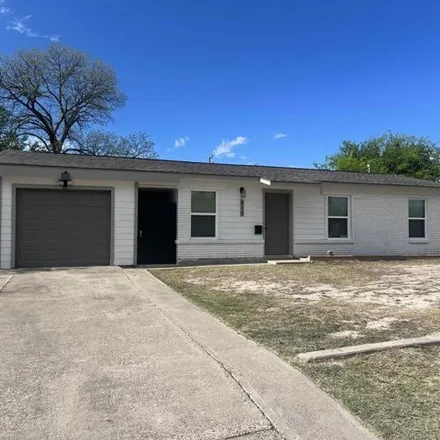 Image 4 - 875 West 8th Street, Del Rio, TX 78840, USA - House for sale