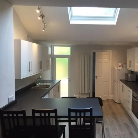 Rent this 5 bed room on 57 Dawlish Road in Selly Oak, B29 7AF