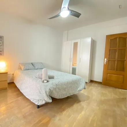 Rent this 4 bed room on Madrid in Pollo de Oro, Avenida de Nuestra Señora de Valvanera