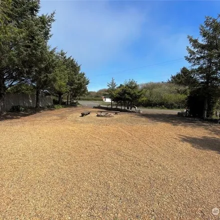 Image 3 - 383 Sand Dune Avenue Northwest, Ocean Shores, Grays Harbor County, WA 98569, USA - House for sale