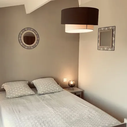 Rent this 3 bed house on 85520 Saint-Vincent-sur-Jard