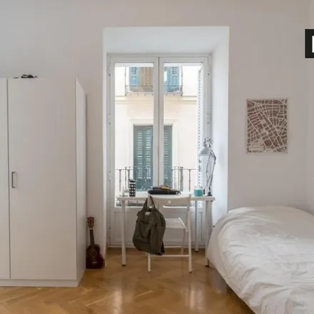 Rent this 7 bed room on Madrid in Banco Sabadell, Calle del Duque de Alba