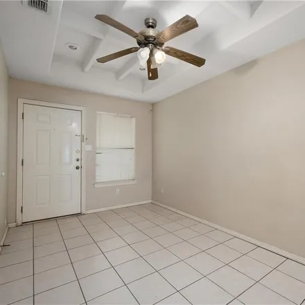 Image 3 - 129 Delma Street, Heritage Square Number 2 Colonia, Weslaco, TX 78599, USA - Apartment for rent