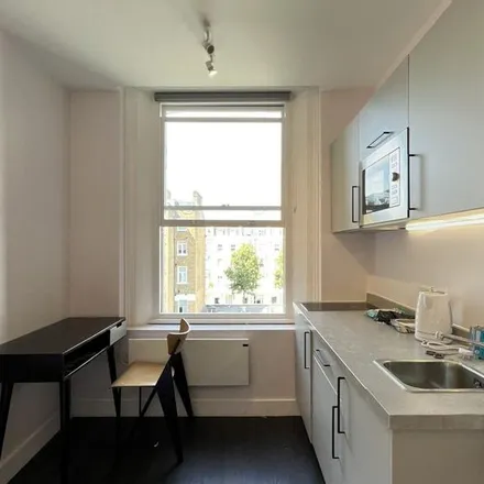 Image 2 - 20 Clanricarde Gardens, London, W2 4JH, United Kingdom - Apartment for rent